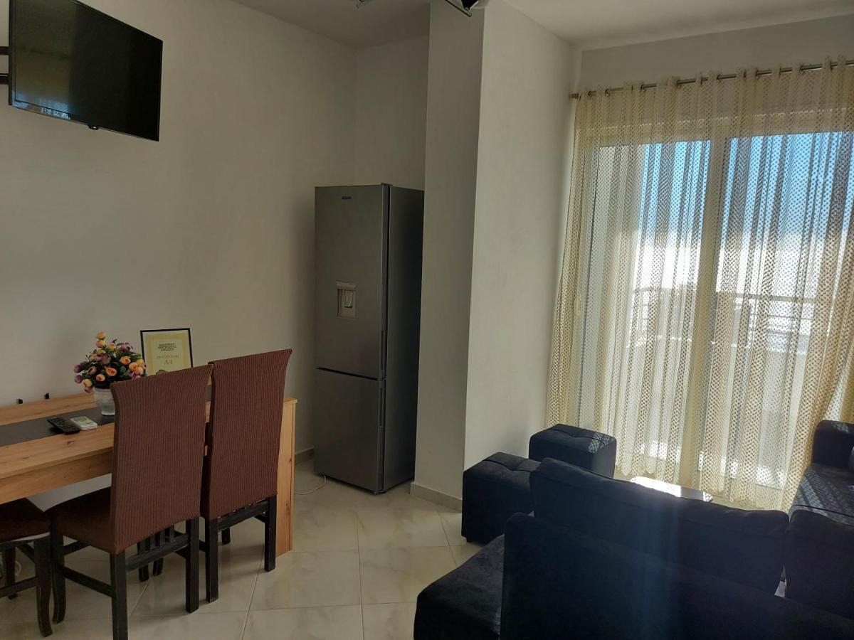 Bral Apartment 7 - Two-Bedroom With Seaview Durrës Exterior foto