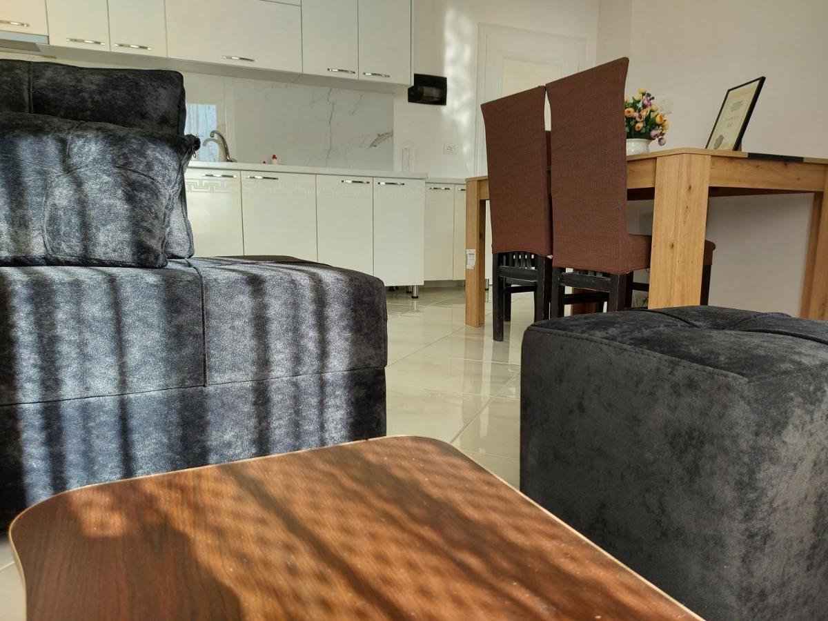 Bral Apartment 7 - Two-Bedroom With Seaview Durrës Exterior foto